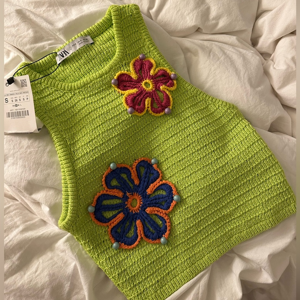 Zara crop top, size S
